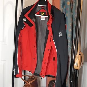 🌺Moving Sale!🪴 Red Jack Wolfskin Jacket